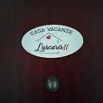 Lascaris 11 *