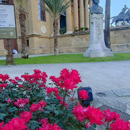 Lascaris 11 Апартаменты