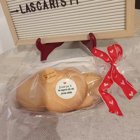 Lascaris 11 *